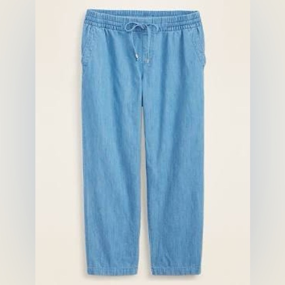 Old Navy Pants - NWOT • Old Navy Chambray Tie-Waist Crop • Women’s Small
